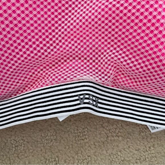 Victoria's Secret VSX Sport Hot Pink Underwire Mesh Racerback Lined Sports Bra - Picture 11 of 14